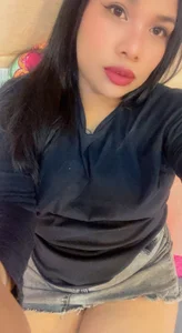 Cloee_evans My jeans skirt, my big ass and my beautiful legs ❤️🙈 Kuva 3