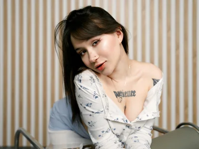 Heather_Ivy: Gentle grace ( 2 фото)