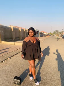 CyanBitchのPublicの 2枚の写真