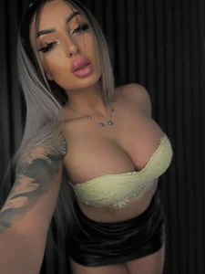 MissObsidian Me ? Say less 😈 Poză 2