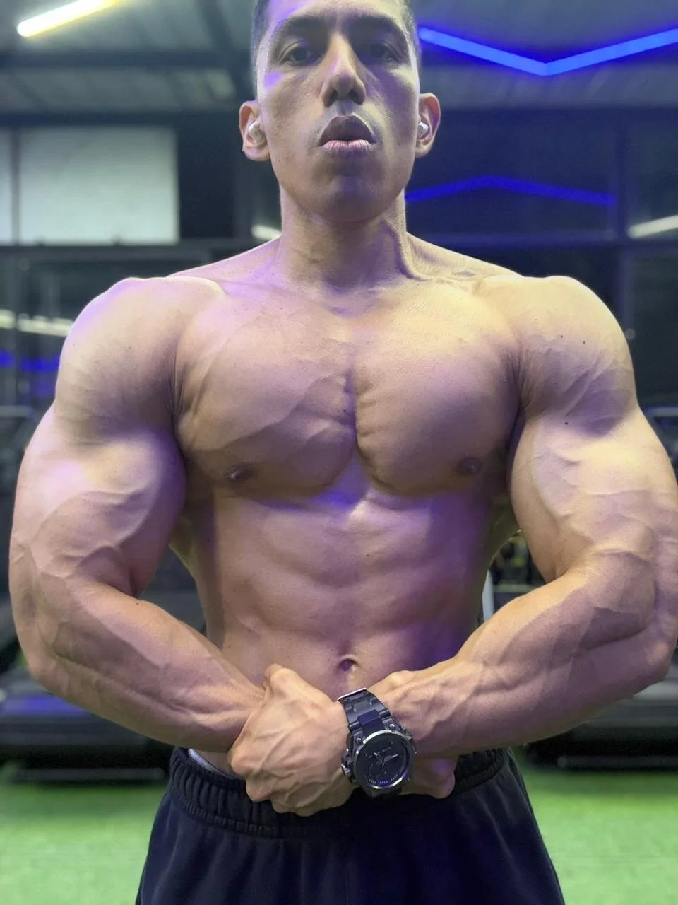 Erik_castle 热门图片 7429