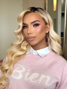 Carsonrobert BARBIE LOOKING FOR HER KEN Pic