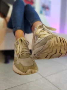 Angela_donnato My dirty and stinky shoes Immagine  2