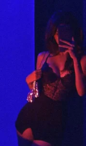 Public od NIYA_PUNJABI  5 snímek