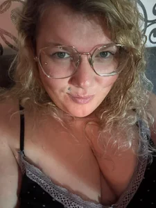 KimberlyCurves Public  4 снимка