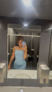 LolaRosexoxx's XXX Nude Photo 1