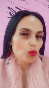 CharlotteCottin 😈🥵💗💦 Immagine  8