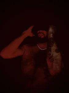 ToplessTalks Host : L.B. Εικόνα