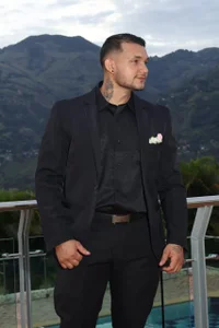 Marco_Vega Dressed to impress... and ready to be undressed tonight 🖤🔥 slika