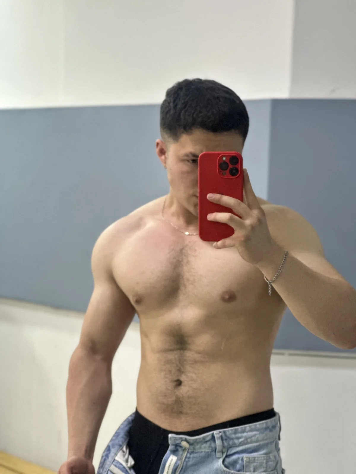 Foto em tendência de Alexander_Connor 1063
