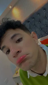 patrick_sanzz The green looks Pic 7