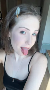 MargaretShyandSkinny shine of tongue Pic