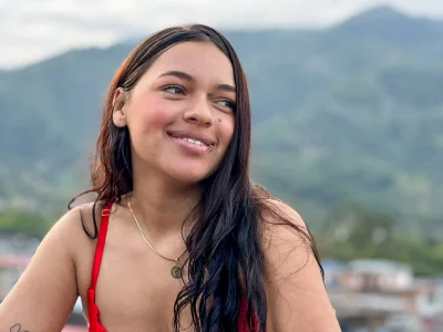 Samantha_Lopez_ Public Billede 4
