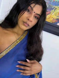 iniyalaboni MUAKKK KISSES FOR U Poză 5