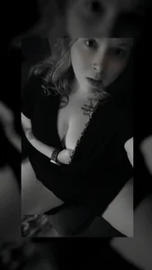 AllieRose94 Public Pic 2