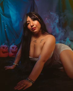 veronica_hill_ Tempting Halloween Pic 8