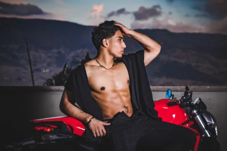 bruce_roldan biker slika