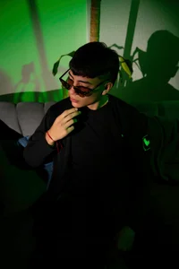 Public de EthanSantori  2 Imagens