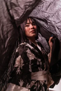 Dakotacollis kimono photoshoot Poză 4