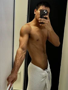 noahking18's XXX Nude Photo 2