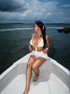 AnitaMore_ THE SEA WARMS ME 사진 4