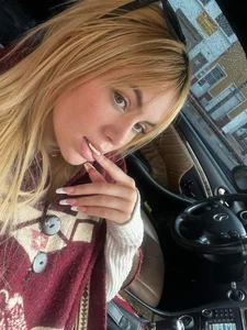 Public od Lorraine_Leon  3 snímek