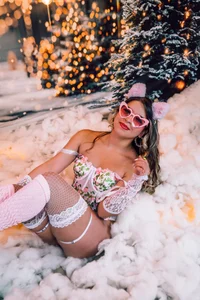 Play with me de miss__evolet Foto 4