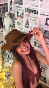 Cherry_Vixen_のCowgirl🐎🎃の 6枚の写真