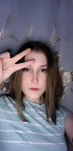 Julia_Charm Public Poză 4