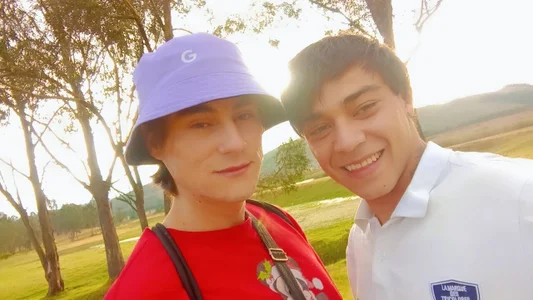 sanriscoqueteohot Dos amigos cariñosos Pic 5