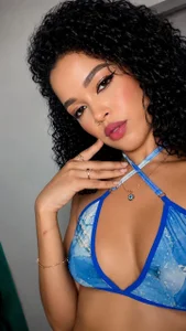 Kiara-Lux azul Pic 5