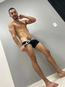 Damiam_23's MY HOT BODY Sex Photo 5