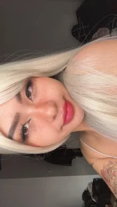 FryerenのBlonde mueheの 5枚の写真