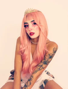 Violett_06 Your daring princess is here 🎀 Pic