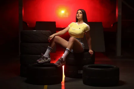 LexiRiley 🍑 Just Dropped Something Naughty Pic 7