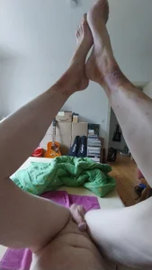 feetlove5608 💦 missionary position 💦 Pic 5