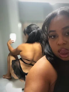 camiliaskye Camilla Skye Pic 3