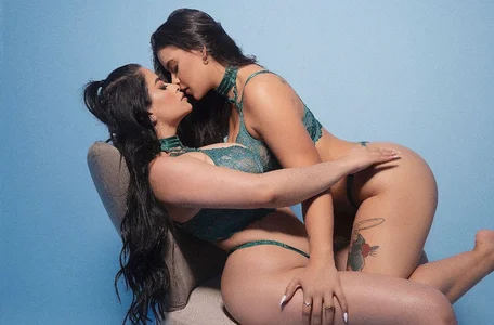 KateSunder KateSunder and ToriCrossX ready for it Foto 2