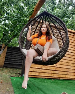 MonaSteele Public Pic 2