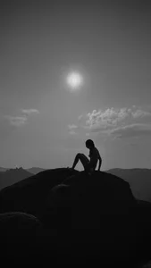 kikidoll: Naked on top of a mountain ( 2 фото)