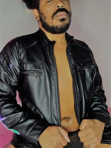 curlyguy25のPublicの 5枚の写真