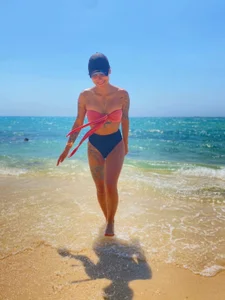 Emmy_petit Public  2টি ছবি