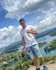 michael__jackzon I like to travel Poză