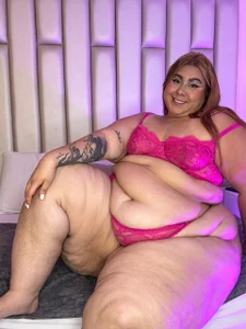 aandreaperezのdo u like my sexy big ass?の 6枚の写真