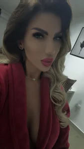 LoreennAny Priviri care topesc 😍 Poză 2