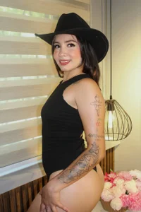 SofiaSalazar_ YOUR SEXY COWGIRL Pic 3