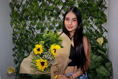 Ashley_Evans22 SunFlowers 사진 4