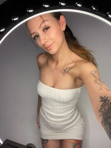 millie_byers Feel beauty ❤️‍🔥 Fotka 2