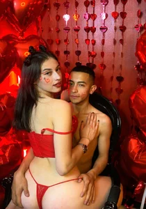 Public od Crimsonsecretts  7 snímek