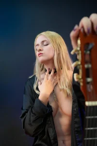 NEXT_DOOR_GIRL_ Public Foto 2